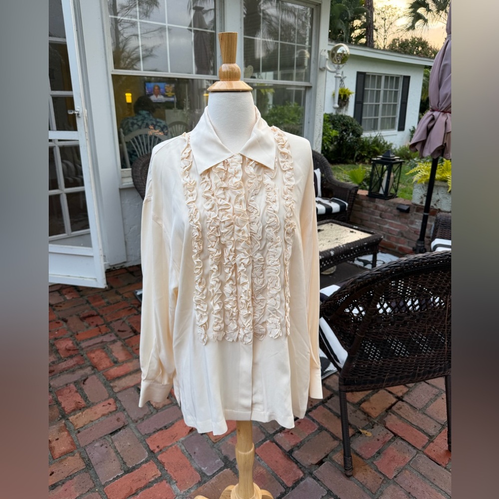 Women's vintage silk Cream Ruffle Front Long-Sleeve Blouse size large